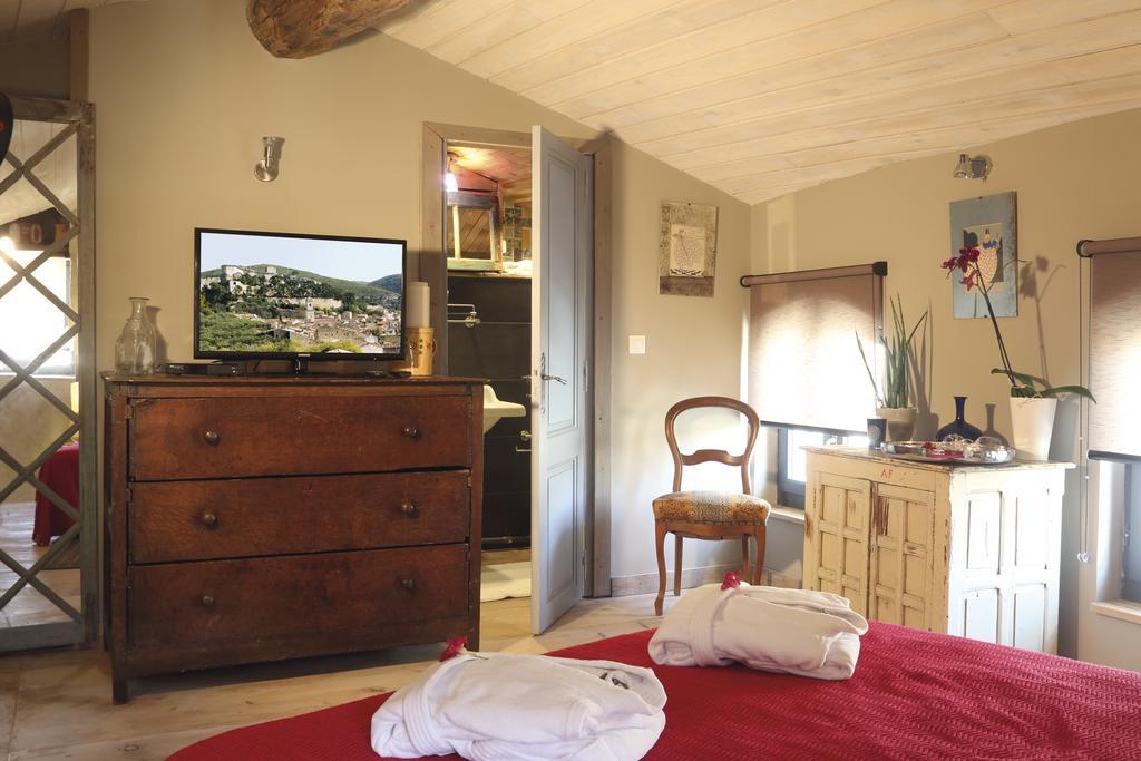 La Casa De Boulbon Panzió Szoba fotó